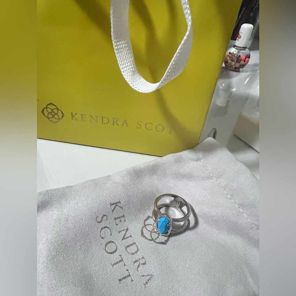 BRAND NEW KENDRA SCOTT ELYSE RING